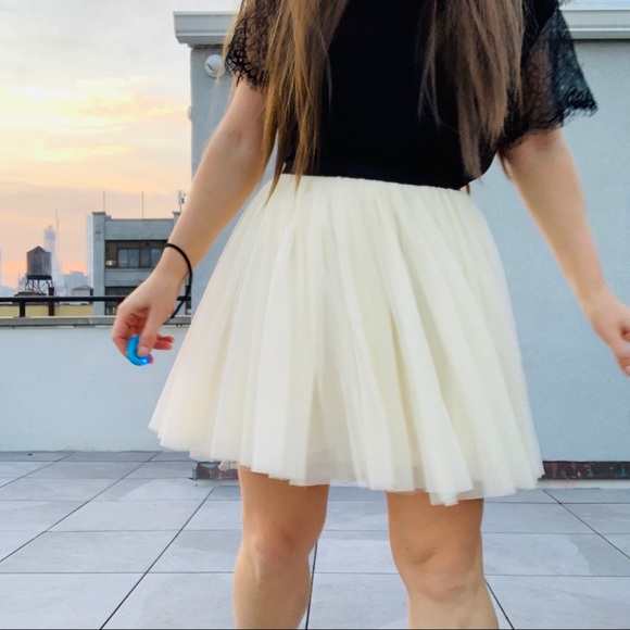 Twenty One Full Tutu A-line tule layered Skirt - Picture 3 of 16